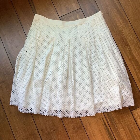Lands End Ivory Eyelet Pleated Skirt 🤩❤️ - Picture 1 of 5